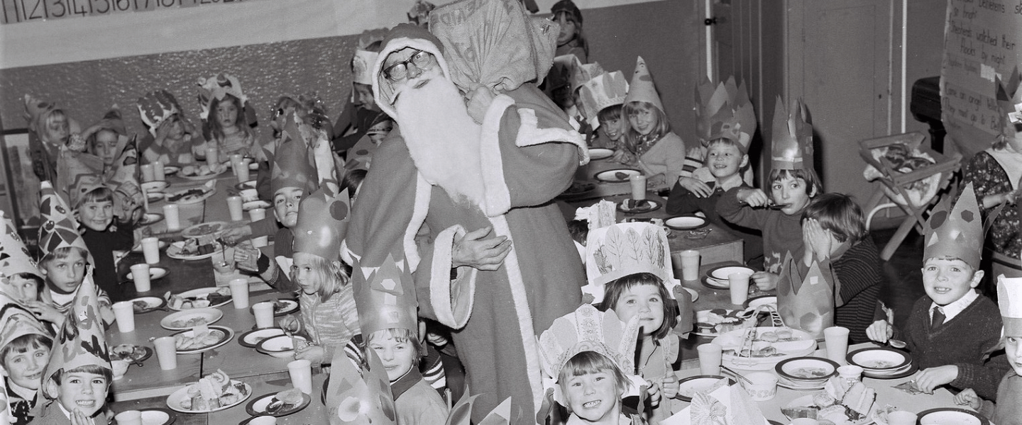 Don Eades photograph of Father Christmas visiting school children