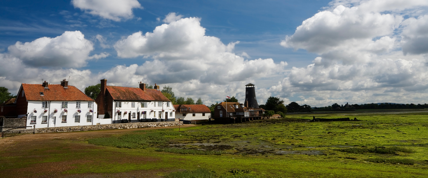 A sunny day in Langstone Harbour.